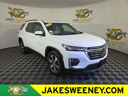 Used 2023 Chevrolet Traverse LT AWD/4WD image 1