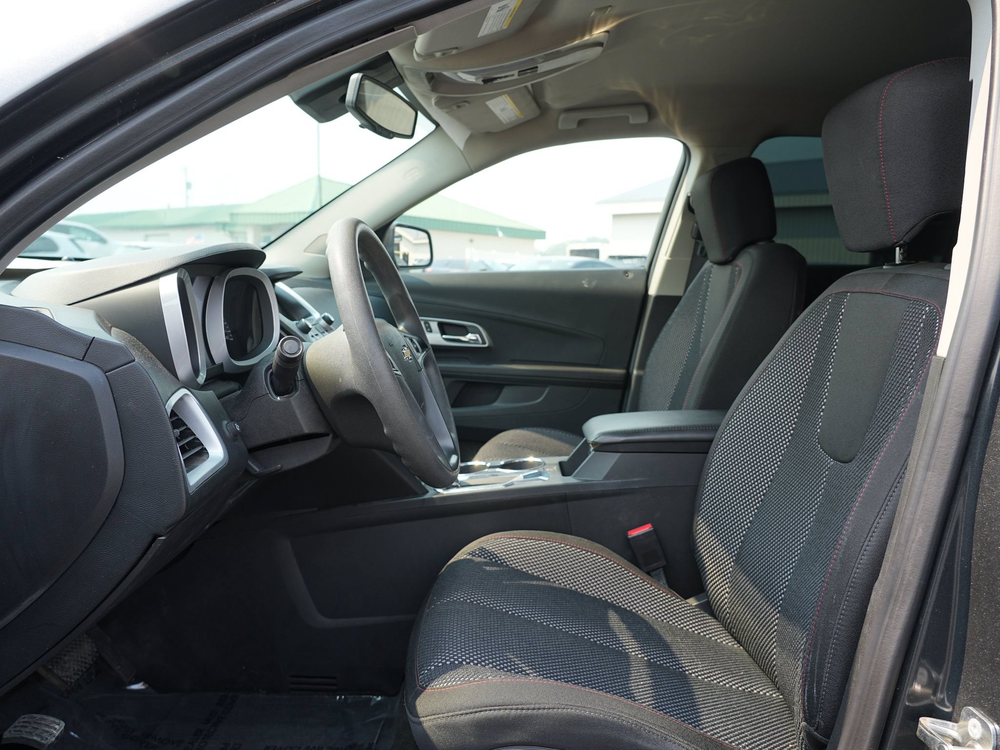 Used 2017 Chevrolet Equinox LS AWD/4WD image 13