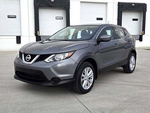 Used 2017 Nissan Rogue Sport S w/ S Appearance Package image 1