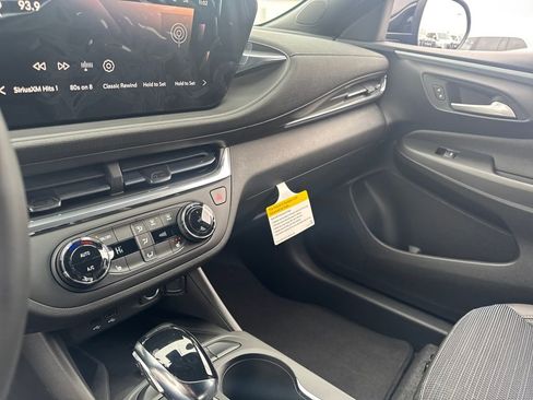 New 2026 Buick Envista Preferred w/ Convenience I Package FWD image 21