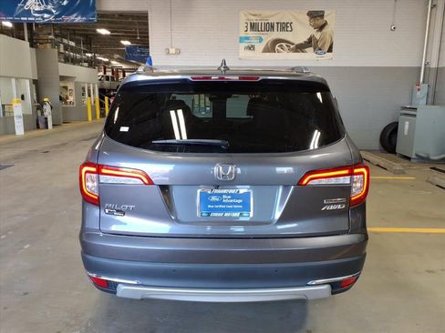 Used 2019 Honda Pilot Touring image 6