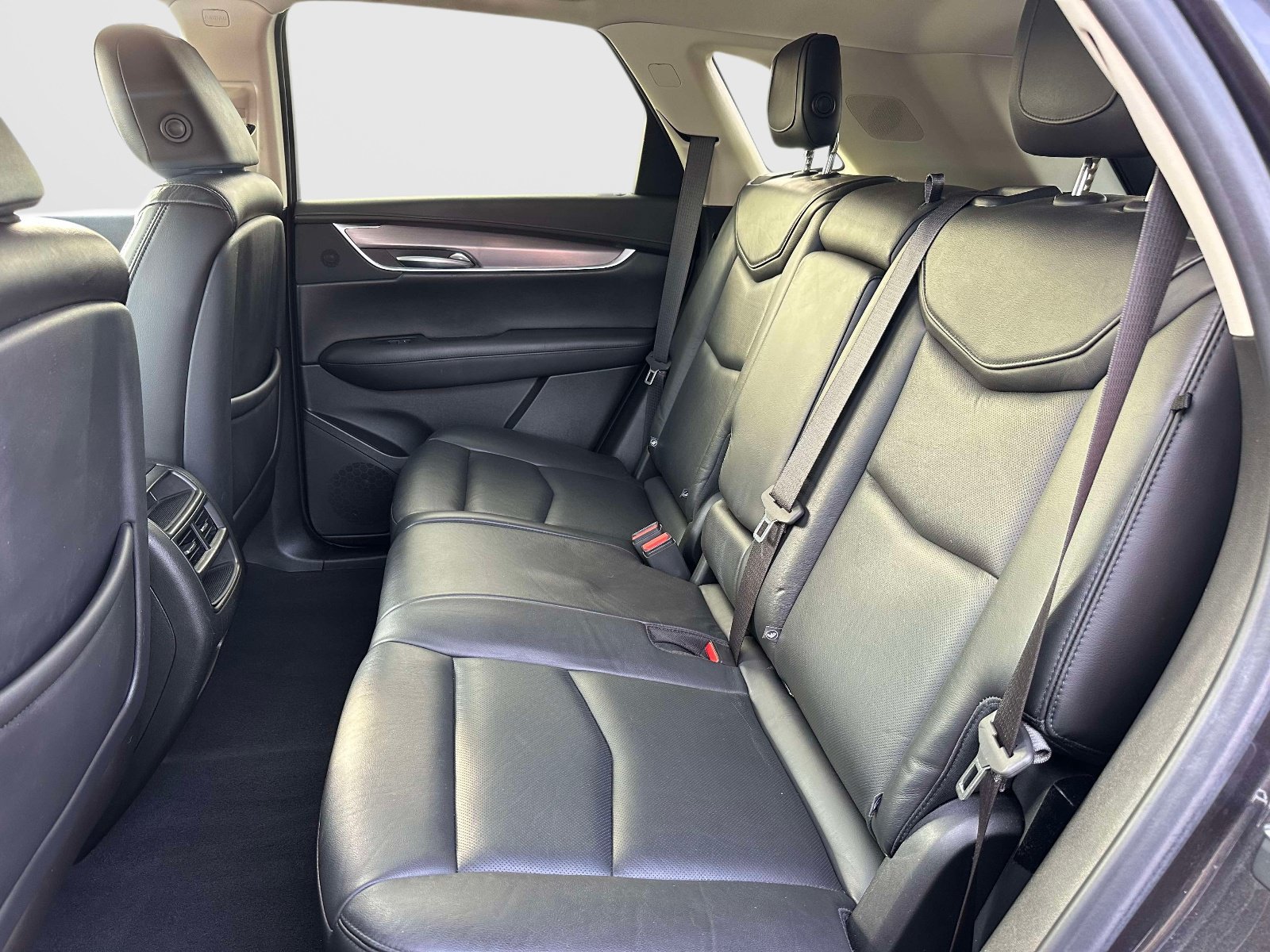 Used 2018 Cadillac XT5 Luxury AWD/4WD image 13