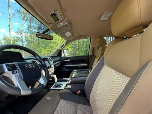 Used 2016 Toyota Tundra SR5 w/ TRD Off Road Package image 15