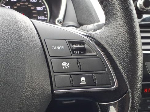 Used 2024 Mitsubishi Eclipse Cross SE image 29