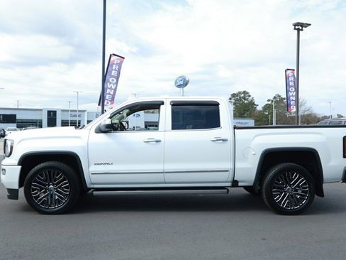 Used 2017 GMC Sierra 1500 Denali w/ Denali Ultimate Package image 11