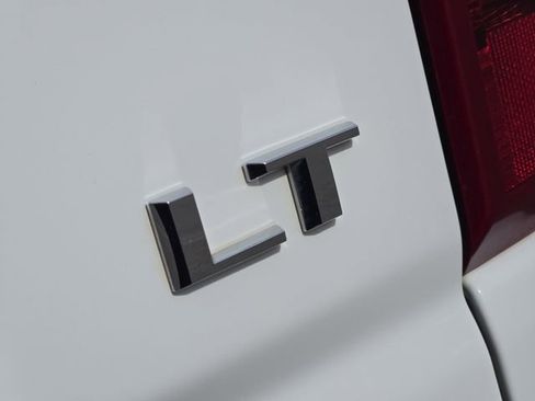 Used 2020 Chevrolet Silverado 2500 LT w/ Texas Edition image 11