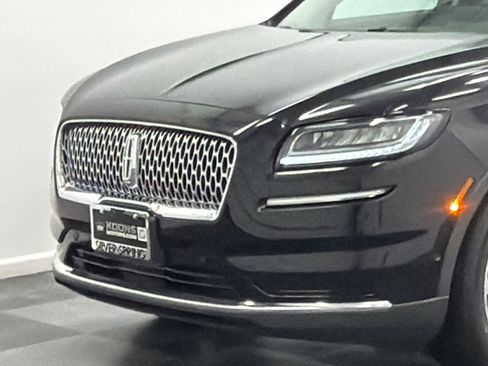 Certified 2022 Lincoln Nautilus Reserve w/ Equipment Group 201A image 2