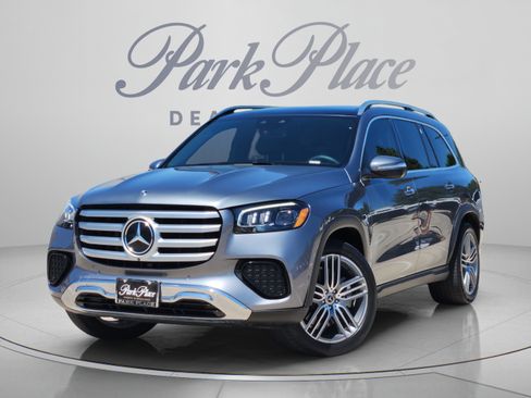Used 2024 Mercedes-Benz GLS 450 4MATIC image 1