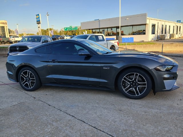 Used 2019 Ford Mustang GT Premium RWD image 7