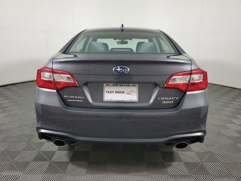Used 2018 Subaru Legacy 3.6R Limited AWD/4WD image 5