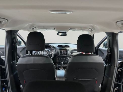 Used 2023 Jeep Renegade Trailhawk AWD/4WD image 28
