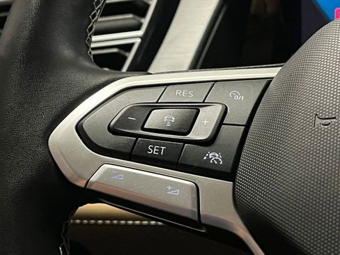 Certified 2026 Volkswagen Atlas Cross Sport SE w/ Panoramic Sunroof Package AWD/4WD image 27