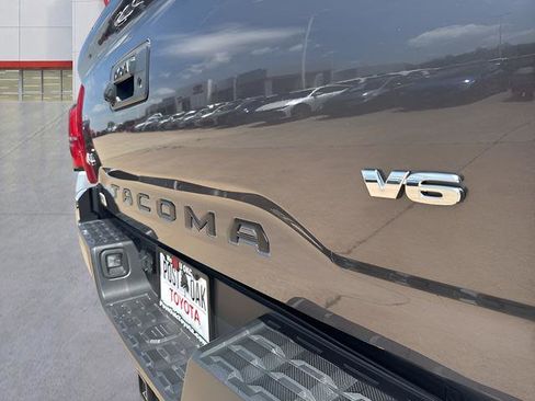 Used 2023 Toyota Tacoma SR AWD/4WD image 8