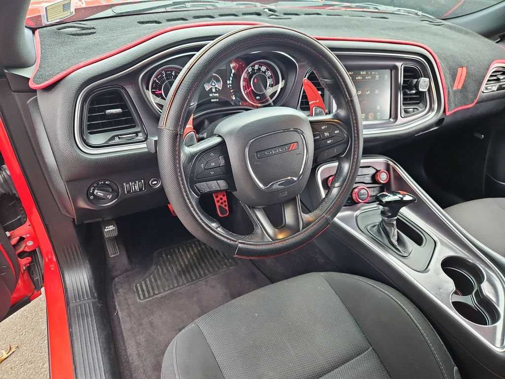 Used 2016 Dodge Challenger R/T RWD image 13