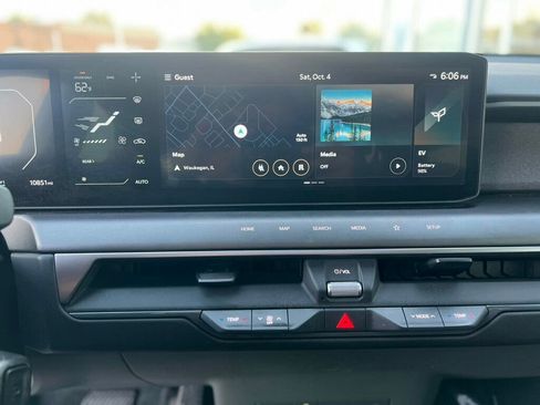 Used 2024 Kia EV9 Wind image 20