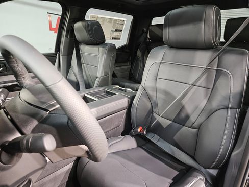 New 2026 Toyota Tundra Limited AWD/4WD image 12