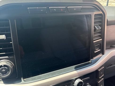 Used 2022 Ford F150 XLT w/ Equipment Group 302A High AWD/4WD image 10