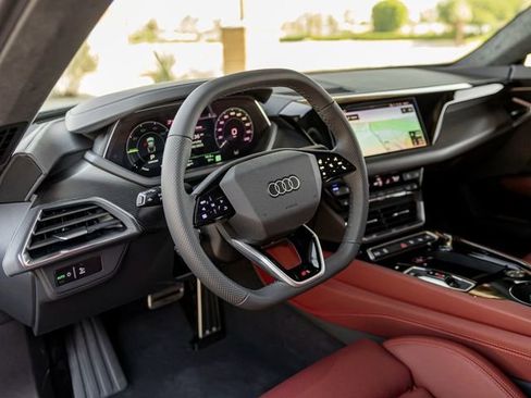 New 2025 Audi S e-tron GT Prestige image 16