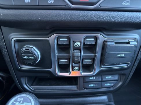 New 2026 Jeep Gladiator Sport image 67