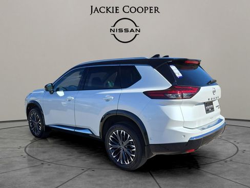 New 2026 Nissan Rogue Platinum w/ Tech Package image 3