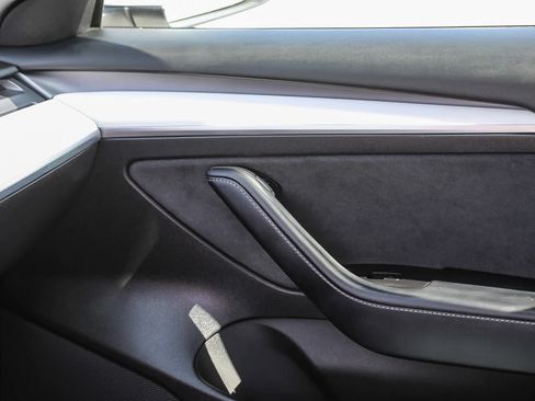 Used 2021 Tesla Model 3 Performance AWD/4WD image 21