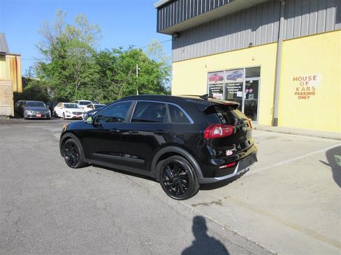 Used 2019 Kia Niro S Touring image 3