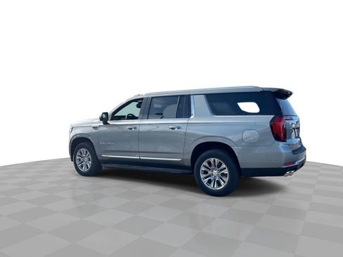 New 2026 GMC Yukon XL Denali image 7