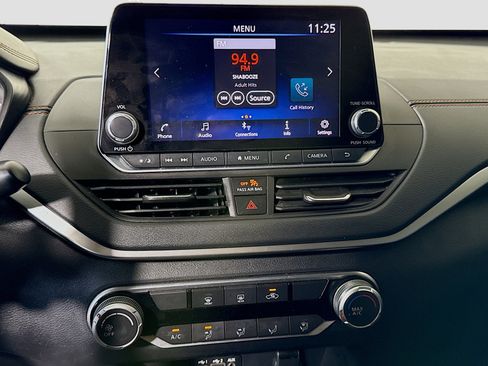 Used 2021 Nissan Altima 2.5 SR FWD image 18