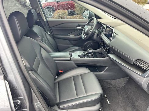 Certified 2023 Nissan Rogue SV w/ SV Premium Package image 20