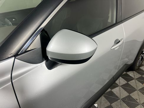 Used 2023 Nissan Rogue SV FWD image 12
