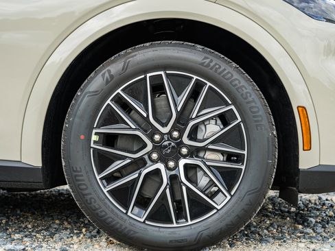 New 2025 Ford Mustang Mach-E Premium image 18