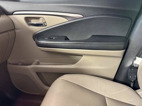 Used 2017 Honda Pilot EX-L image 22
