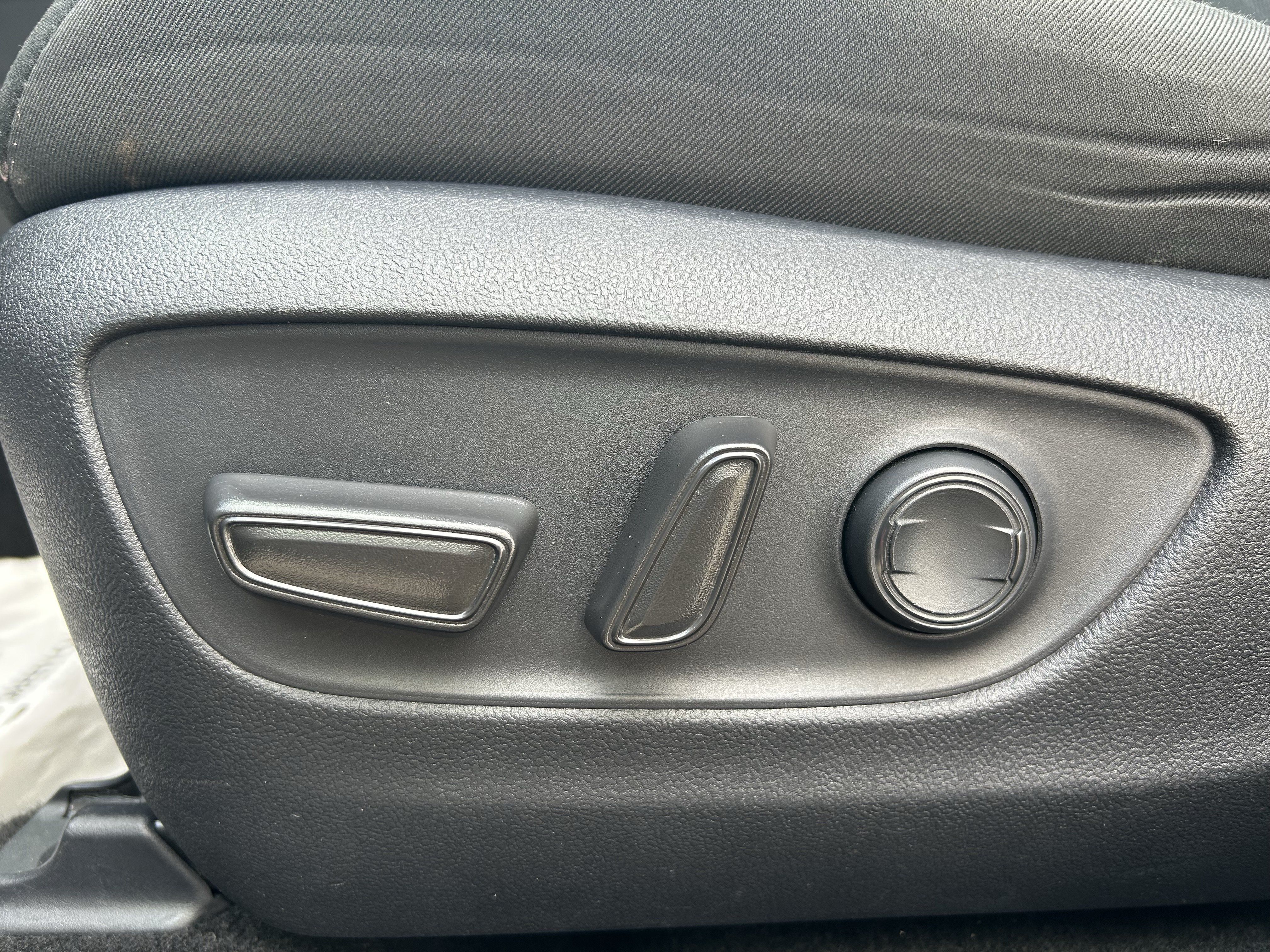 Certified 2025 Toyota RAV4 XLE FWD image 14