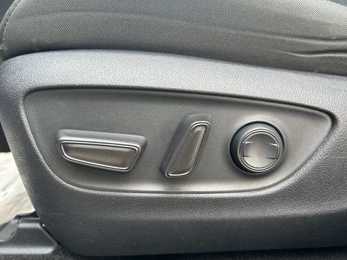 Used 2025 Toyota RAV4 XLE FWD image 14