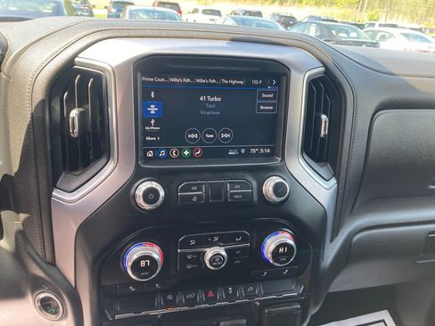 Used 2019 GMC Sierra 1500 SLE w/ SLE Value Package AWD/4WD image 22
