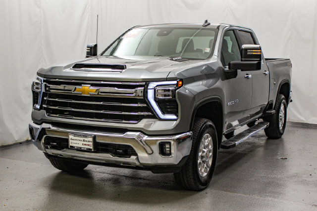 Used 2026 Chevrolet Silverado 2500 LTZ AWD/4WD image 5
