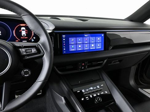 New 2025 Porsche Macan 4S Electric image 14