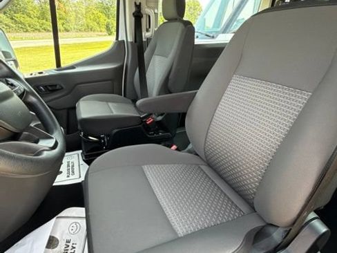 Used 2024 Ford Transit 350 XLT RWD image 13