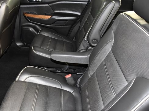 Used 2017 GMC Acadia Denali w/ Technology Package AWD/4WD image 47