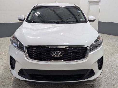 Used 2020 Kia Sorento LX image 8