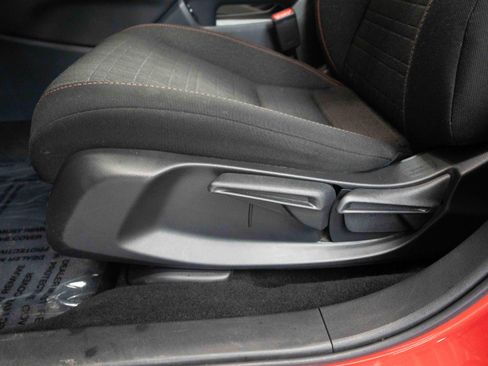Used 2025 Honda HR-V Sport image 12
