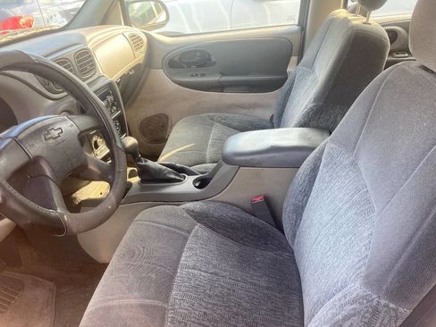Used 2002 Chevrolet TrailBlazer LS image 4