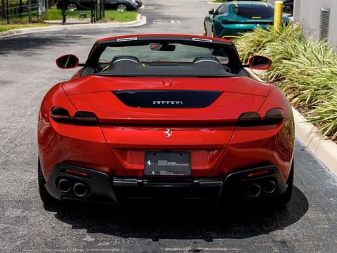 Used 2025 Ferrari Roma Spider RWD image 4