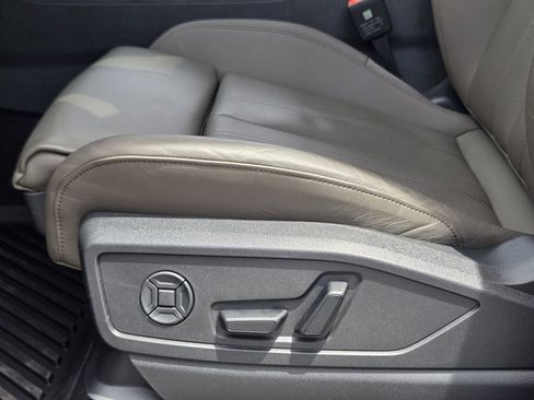 Certified 2025 Audi Q5 Prestige AWD/4WD image 31