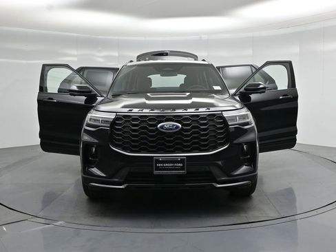 New 2026 Ford Explorer ST-Line image 32
