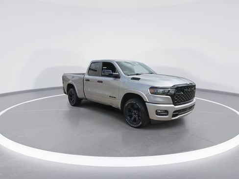 Used 2025 RAM 1500 Big Horn AWD/4WD image 2