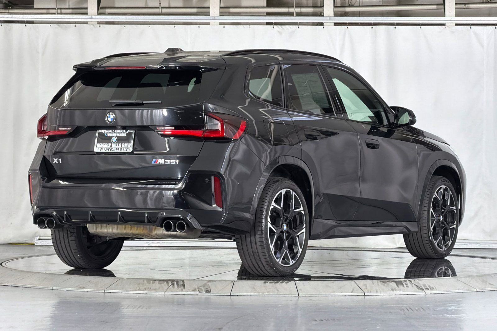Used 2024 BMW X1 M35i w/ Shadowloine Package AWD/4WD image 9