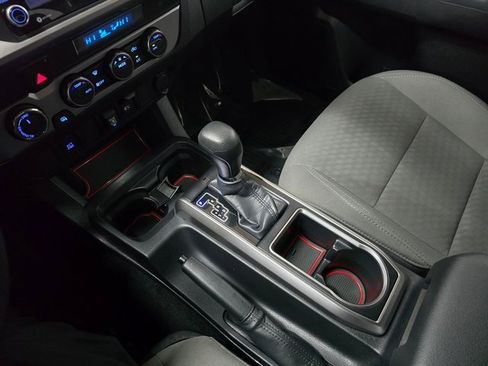 Used 2022 Toyota Tacoma SR5 image 27