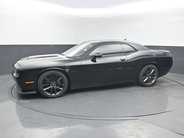 Used 2022 Dodge Challenger R/T RWD image 2