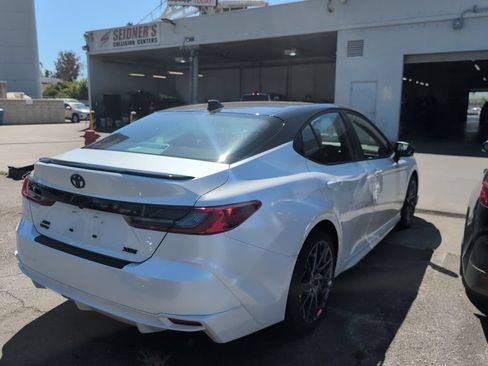 Used 2025 Toyota Camry XSE AWD/4WD image 4